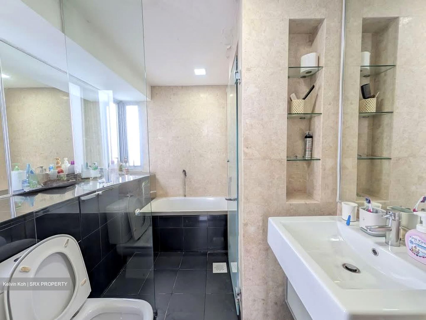 Grandeur 8 (D20), Condominium #591869881